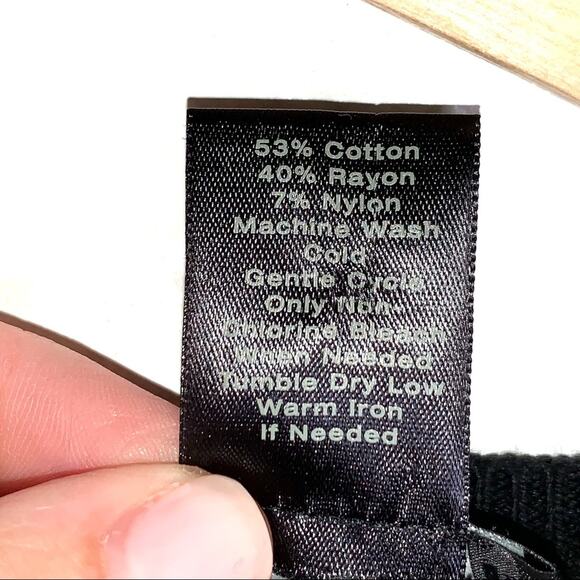 Ann Taylor black and gray zippered floral sweater size small S - Picture 5 of 5